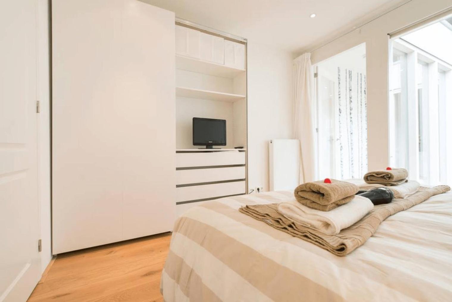 Two-bedroom - Check Profile